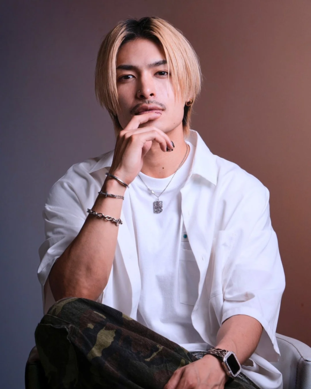 YOSHIKI
