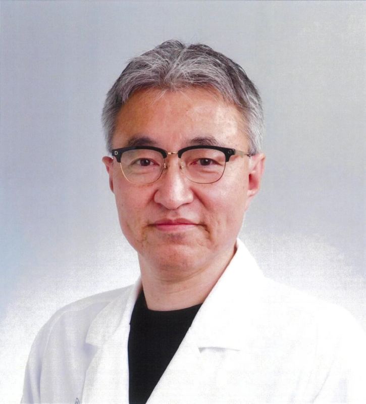 書籍『もらいうつ』の著者、髙橋一志氏のポートレート